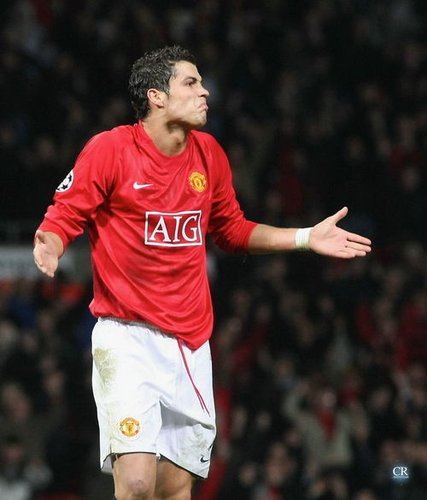 西甲联盟与皇家马德里的对峙：法律判决引发的足球风暴（法律裁决点燃足坛风暴：西甲联盟对垒皇马）