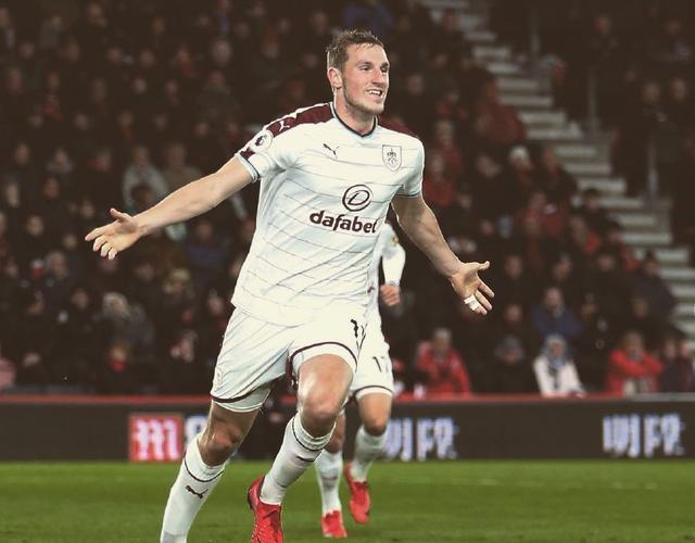 中超：北京国安3-2击败深圳队（中超赛场：北京国安3比2力克深圳队）