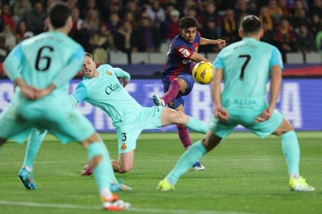 替补上阵，国米两位小将斯皮纳塞和博沃上演一线队首秀（国米两新星斯皮纳塞、博沃替补登场完成一线队处子秀）